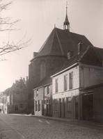 F000250 Doopsgezinde kerk op de hoek Groenestraat- Broederweg. Deze kerk werd door haar gemeente in gebruik genomen in ...