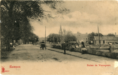 F002327 Buiten de Veenepoort, nu IJsseldijk, gezien ter hoogte van de Bovenhaven.