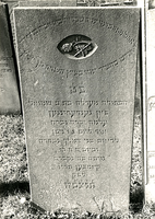 F004049 Grafsteen van Mietje van Genderingen, overleden 31 maart 1857, oud 24 jaar. Helaas, zij stierf in het prille ...