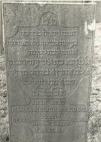 F004162 Grafsteen van Hanna Meyer-Koon, geboren Koon, overleden 26 november (5)646. H(ier is) b(egraven) de ...