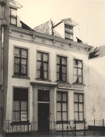 F000167 Voorgevel van het kerkgebouw van de Baptisten Gemeente aan de Bovennieuwstraat nr. 72.