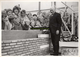 F001027 E. Bosma, voorzitter van de vereniging tot Stichting en in standhouding van Christelijke Scholen op het ...