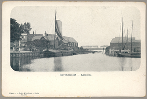 F000277 De Buitenhaven omstreeks 1900, deze haven werd in 1867 aangelegd met een aansluiting op de stadsgracht (Burgel) ...