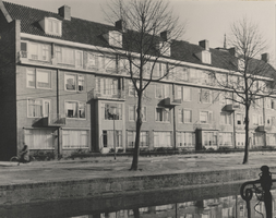 F000412 Gebouw Huize Margaretha aan de Burgwal, het gebouw werd geopend door Mej. M.A.M. Klompé, minister van ...