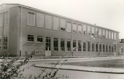F000592-2 Maquette voor de uitbreiding van de Ambachtschool (Lagere Technische School) aan de Dr. Damstraat nr. 37 in ...