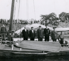 F010999 Admiraalzeilen op de IJssel.
