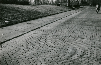 F011017 De bestrating van de 1e Ebingestraat.