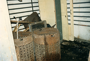 F008173 Ketels in de Conservenfabriek De Faam in IJsselmuiden, de fabriek is in 1989 gesloopt.