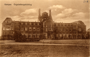 F000748 Stadsziekenhuis De Engelenbergstichting aan het Engelenbergplantsoen nr. 7, ontworpen door architect W. ...
