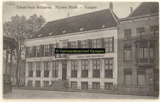 F001168 Tehuis voor militairen op de Nieuwe Markt nr. 18Voorheen was dit het voormalige commandantshuis. In 1911 is er ...