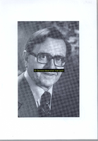 F004855 J.O. Mulder, predikant van de Nederlands Gereformeerde Kerk te Kampen1951-1976. Borststuk.