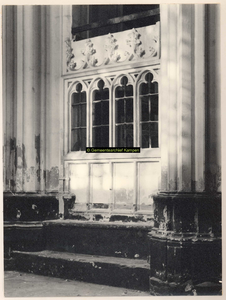 F001796 Koorafsluiting in de Bovenkerk voor de restauratie in 1958.