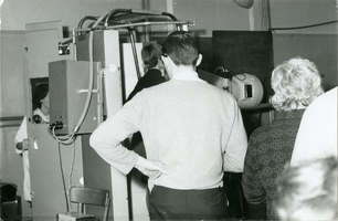 F010341 Röntgenonderzoek tijdens het bevolkingsonderzoek in 1968.