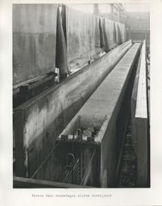 F013453-19 Serie foto's over een produktie proces van Schokbeton, van de door John Johansen uit New Canaan, ...