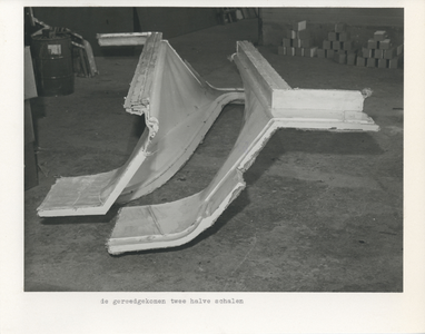 F013453-6 Serie foto's over een produktie proces van Schokbeton, van de door John Johansen uit New Canaan, Connecticut, ...