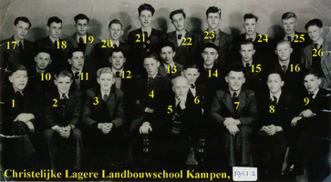 F013556 Christelijke Lagere Landbouwschool in Kampen.