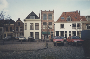 F013601 Woningen aan de Koornmarkt.