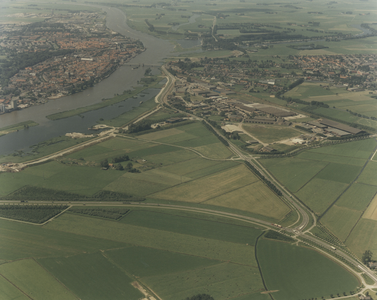 F014188 Luchtfoto - Kampen en IJsselmuiden vanaf het zuiden gezien.