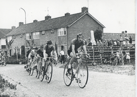 F014258 Wielrennen - De Ronde van IJsselmuiden.