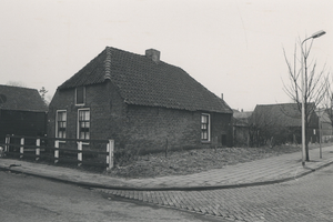 F014374 IJsselmuiden - Plasweg 22.