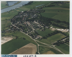 F014535 Luchtfoto van Zalk aan de IJssel.