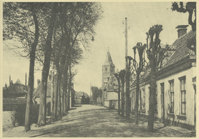F014615 Ansichtkaart IJsselmuiden Dorpsweg rond 1920 ter hoogte van de Eben-Haezerschool .