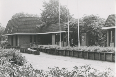 F014806 Gemeentehuis IJsselmuiden 1992.