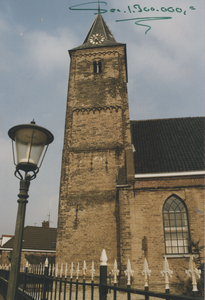 F014810 Foto uit een serie opnamen voor de taxatie WOZ 1995 - Toren van de Ned. Herv. kerk IJsselmuiden.