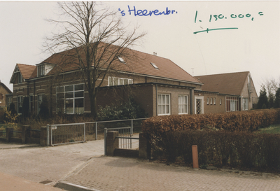 F014817 Foto uit een serie opnamen voor de taxatie WOZ 1995 - Julianaschool te 's-Heerenbroek.