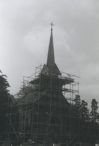 F014989 IJsselmuiden Plasweg, restauratie van de Rooms-katholieke kapel op de begraafplaats van Kampen.