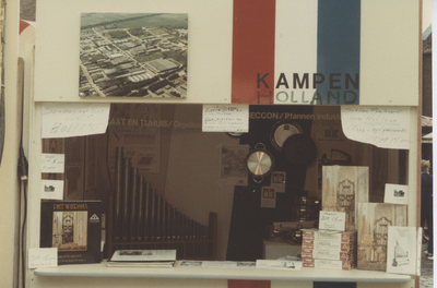F015026 Hanzedagen van 1983 in Lübeck Duitsland. Kamper markt delegatie voor de gemeente kampen, J.W. Boekhoven, R.G. ...