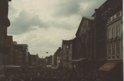 F015039 Hanzedagen van 1983 in Lübeck Duitsland. Kamper markt delegatie voor de gemeente kampen, J.W. Boekhoven, R.G. ...