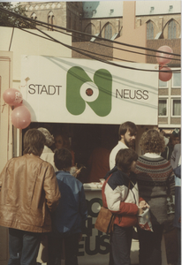 F015041 Hanzedagen van 1983 in Lübeck Duitsland. Kamper markt delegatie voor de gemeente kampen, J.W. Boekhoven, R.G. ...