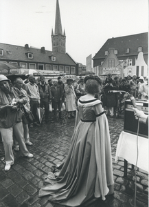 F015043 Hanzedagen van 1983 in Lübeck Duitsland. Kamper markt delegatie voor de gemeente kampen, J.W. Boekhoven, R.G. ...