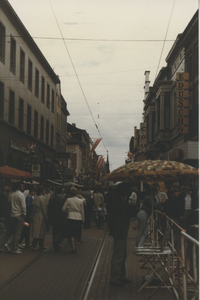 F015087 Hanzedagen van 1984 in Neuss Duitsland. Kamper markt delegatie voor de gemeente Kampen, E. Ehrhart, J.D. ...