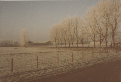 F015134 Buitengebied IJsselmuiden winters landschap.