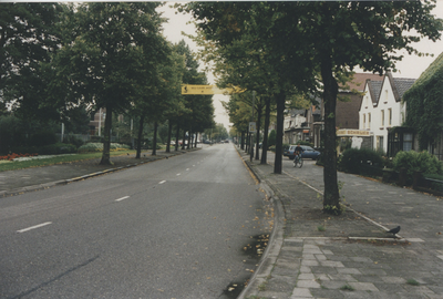 F015181 IJsselmuiden Burgemeester van Engelenweg (serie van 30 foto's voor de inspectie van de trottoirs door ...