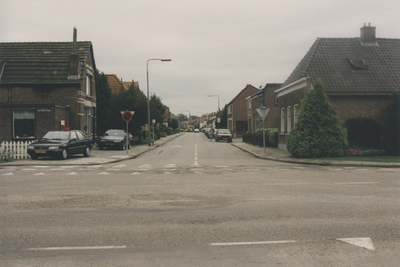 F015208 IJsselmuiden Plasweg (serie van 30 foto's voor de inspectie van de trottoirs door gemeentewerken IJsselmuiden).