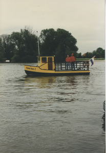 F015221 Zalkerveer met veerboot de Kleine Veer 2 .