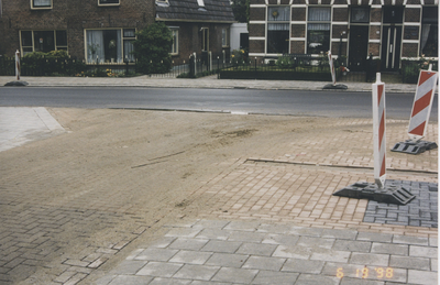 F015443 IJsselmuiden Burgemeester van Engelenweg foto's genomen door de Gemeentewerken IJsselmuiden op het voorterrein ...