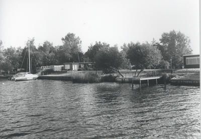 F015565 Fotoreportage van 71 foto's van de zuidelijke oever van het Gansendiep.