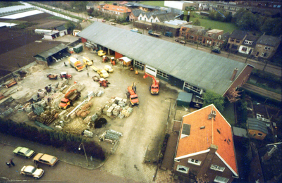 F015849-1 Contactafdruk van luchtfoto's van de locatie van de gemeentewerken IJsselmuiden.