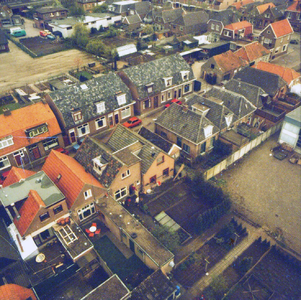 F015850-4 Contactafdruk van luchtfoto's: Tuinstraat IJsselmuiden.