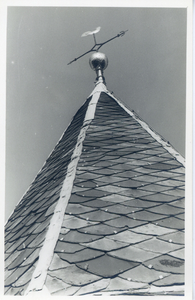 F016003 IJsselmuiden toren van de Nederlands Hervormde Kerk, december 1967.