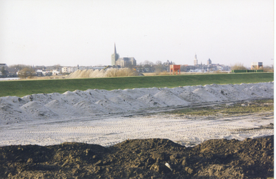 F016177 Stoter Bouwgrondstoffen IJsselmuiden aan de IJssel bij Kampen.