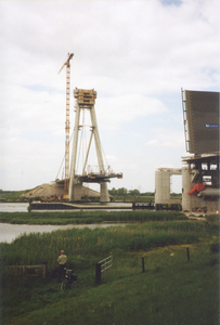 F016651 De Eilandbrug in aanbouw.