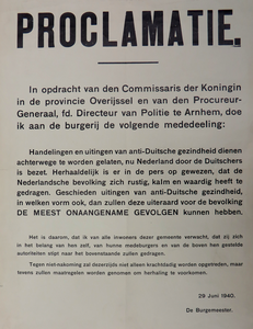 WOII000108 Affiche van de Nederlandse overheid betreffende een oproep om zich kalm, rustig en niet anti-Duits te ...