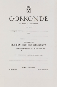  Oorkonde (blanco) waarbij de raad der gemeente Vianen de ere-penning van die gemeente, ingesteld bij besluit van 30 ...