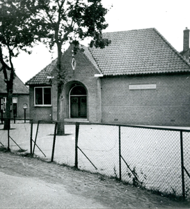  Vanaf 1 april 1924 werd op dit punt aan de Beverweertseweg de School met den Bijbel gevestigd.