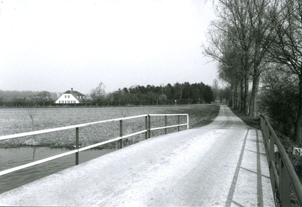  Broekweg gezien vanaf de Rustbrug in Werkhoven